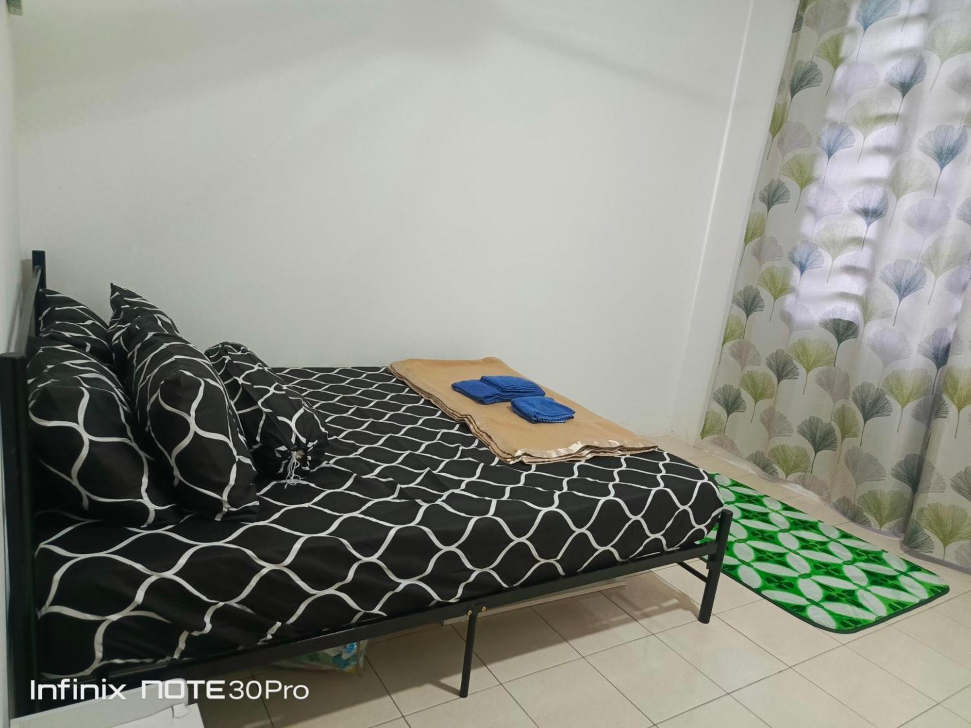 Homestay Izzauni Kuantan Kültér fotó